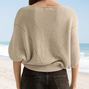 Suéter de punto casual estilo resort con mangas de murciélago caladas para mujer, a la moda - Product Image 2