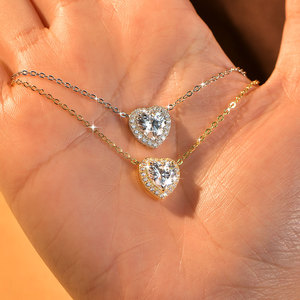 Nuova Collana con Ciondolo a Cuore in Zircone, Elegante e alla Moda, per San Valentino, Catena a V per Donna - Product Image 3