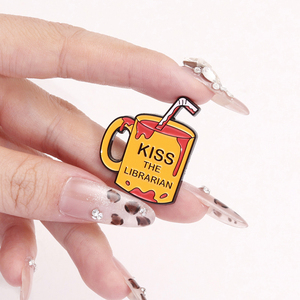 Épingle INSPIRÉE DE <span class=keywords><strong>BUFFY</strong></span>, la CHEVALIERE DES VAMPIRES, KISS, la BIBLIOTHECAIRE - Product Image 4