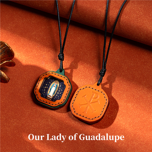 Pendentif catholique Notre-<span class=keywords><strong>Dame</strong></span> <span class=keywords><strong>de</strong></span> Guadalupe, collier en cuir véritable fait main, art religieux peint à la main <span class=keywords><strong>de</strong></span> la Vierge Marie - Product Image 1