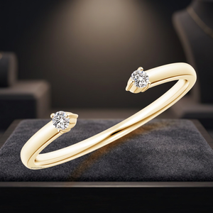 Anillo de Compromiso y Boda de Lujo con Dos Diamantes Redondos Cultivados en Laboratorio, en Oro de 10K, 14K, 18K, Plata 925, 935, Chapado en Rodio - Product Image 1