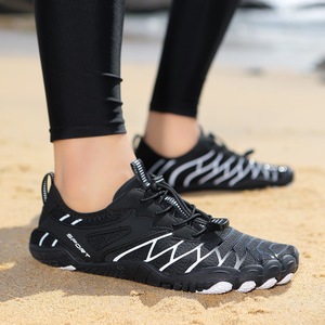 Chaussures aquatiques de style <span class=keywords><strong>Crocs</strong></span> à cinq doigts pour l'extérieur, légères, à séchage rapide, en EVA, pour la randonnée, l'escalade, les couples, la plage, la natation, la pêche - Product Image 3