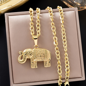 Custom Glossy Polished Fine Realistic Wholesale Trendy Unisex Vivid Fish Charm 18K Gold Plated <b>Copper</b> Wedding Pendant Necklace - Product Image 4