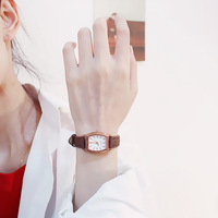 Montres de couple rétro en forme de tonneau pour étudiantes, style simple et frais, tendance Ins