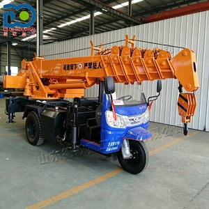 Mini-grue à trois roues à double alimentation, très demandée, avec plusieurs sections de flèche pour travaux de levage en milieu rural, intérieur et sites étroits - Product Image 6
