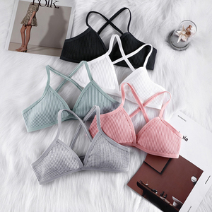Sujetadores de algodón cómodos para mujer, estilo deportivo, sin aros, bralette sexy con copa triangular en V profundo, espalda cruzada, camisolas sin costuras - Product Image 2