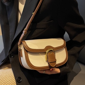 Sac à bandoulière carré haut de gamme pour femme, tendance, portable, avec fermeture éclair, en cuir PU imperméable, doublure polyester, poignée unique, Penda - Product Image 5