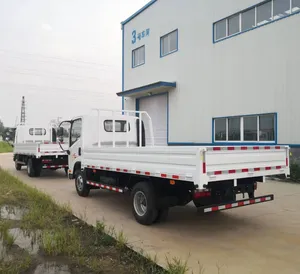 Conduite à gauche FAW Tiger VH Light Duty 5 Tonnes Charger Cargo Trucks à vendre