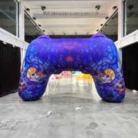 Console de jeu gonflable personnalisable, manette géante avec design imperméable et durable pour les événements publicitaires