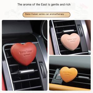 Difusor de aroma de aromaterapia para coche de cuero de lujo con logotipo personalizado, ambientador de aire sólido, de Perfume Clip, colocación de ventilación, purificador de aire para coche - Product Image 3