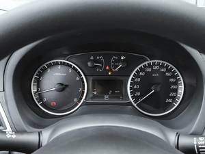 ซิลฟี่ รุ่นคลาส<span class=keywords><strong>ส</strong></span>ิค คอมฟอร์ท อิ<span class=keywords><strong>ด</strong></span>ิชั่น ปี 2024 เครื่องยนต์เทอร์<span class=keywords><strong>โบ</strong></span>ใหม่ ล้อแม็ก R16 เกียร์อัตโนมัติ น้ำมันเบนซิน รถเก๋ง ขับเคลื่อนล้อหน้า ไฟหน้า LED - Product Image 5