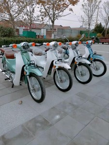 中古の曲げ曲げ加工された車体のバイク、燃料節約型ストリートカー、人気モデル、ガソリン燃料、スポーツバイク、オートバイ - Product Image 5