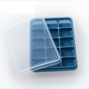 Silicone <span class=keywords><strong>Ice</strong></span> <span class=keywords><strong>Cube</strong></span> khay hình vuông BPA-free <span class=keywords><strong>Ice</strong></span> <span class=keywords><strong>Cube</strong></span> khay khuôn mẫu với nắp cho <span class=keywords><strong>Ice</strong></span> Whisky CAND - Product Image 3