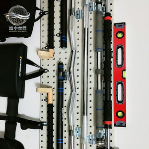 Panel Perforado para Almacenamiento <span class=keywords><strong>de</strong></span> Equipos <span class=keywords><strong>de</strong></span> Gimnasio - Acero Resistente, Diseño Modular, Montaje en Pared para Organización <span class=keywords><strong>de</strong></span> Gimnasios - Product Image 6