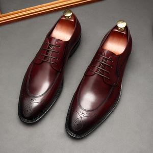 รองเท้าหนังแท้ทรงเหลี่ยมสำหรับผู้ชายแบบผูกเชือก สไตล์ลำลองทางธุรกิจและเป็นทางการ  รุ่นใหม่ล่าสุดสำหรับฤดูใบไม้ร่วง ระบายอากาศได้ดี กันลื่น น้ำหนักเบา - Product Image 4
