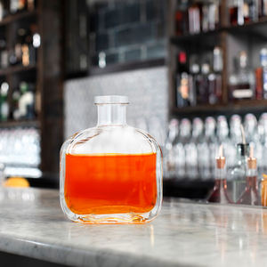 Botella De Vidrio Para <span class=keywords><strong>Licor</strong></span> de stock de fábrica 500 700 750 ml Frosted Matte Black Vodka <span class=keywords><strong>Gin</strong></span> Oliver Oil Spirit Glass Bottle - Product Image 2