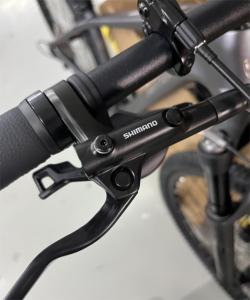 Vélo de montagne en fibre de carbone WARRIORpro 27,5/29 pouces avec suspension avant, freins à disque doubles, 24 vitesses pour la course et la ville - Product Image 4