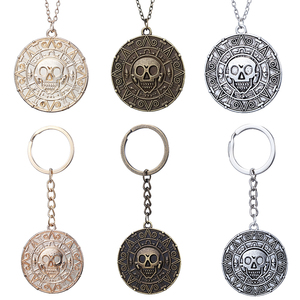 Collana con Ciondolo Scheletro Vintage in Lega di Zinco Moneta Azteca Pirati dei Caraibi Jack Sparrow, Regalo Anniversario Unisex - Product Image 2
