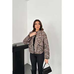 Chaqueta Acolchada con Estampado de Leopardo al por Mayor, Forro de Seda con Logotipo Personalizado, Relleno de Spandex y Poliéster para Primavera e Invierno - Product Image 5