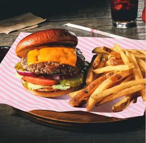 Papel para Envolver Hamburguesas de Grado Alimenticio, Diseño Moderno, Papel para Hornear para Restaurantes de Comida Rápida, Recubrimiento de Pulpa de PE, Impresión de Pan - Product Image 6