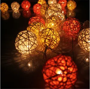 Bola de algodón de ratán que funciona con pilas, decorativa, luces led de Navidad, bola de algodón