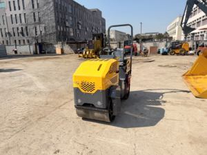 Rodillo Vibratorio de Doble Tambor de 3 Toneladas 30S de Segunda Mano, Mini Compactador de Carreteras para Pavimento Asfáltico y Mantenimiento de Carreteras - Product Image 5