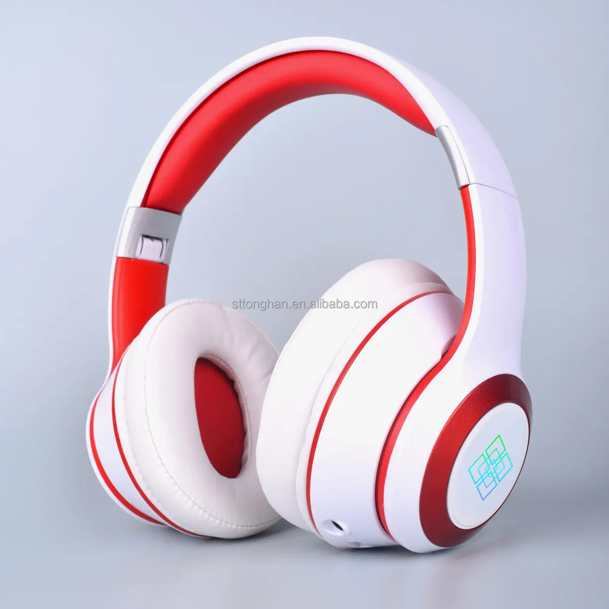 Super bass wireless ear headphones high quality over ear headphones gaming sport music