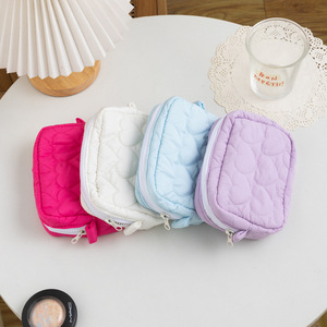 SENYU Bolsa de Maquillaje Acolchada Ligera y Portátil con Cierre para Mujer, Idea de Regalo Festiva, de Poliéster y Algodón, con Diseño de Corazón, Elegante y Cosmética - Product Image 2