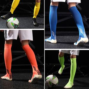 Chaussettes de sport personnalisées pour hommes, de haute qualité, antidérapantes, en coton, avec logo, pour le cyclisme, le football, le baseball - Product Image 4