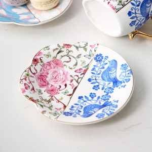 Tasse à café en céramique asymétrique en forme spéciale motif floral et oiseaux, style rétro, avec soucoupe – Nouveau design pour la rentrée scolaire - Product Image 5