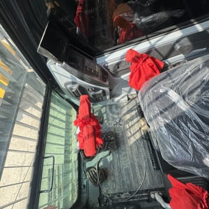 Suministro Directo de Fábrica, Excavadora Usada Hyundai HX220HD 2024, Estructura Duradera de Bajo Ruido, Entrega Rápida Global Disponible - Product Image 6