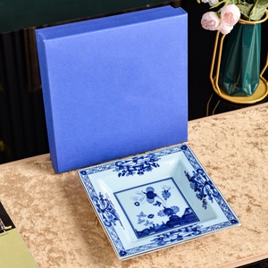 Bandeja Decorativa Cuadrada de Cerámica con Grabado Floral, Diseño Tradicional, Color Beige, Pieza Individual para la Cena - Product Image 5