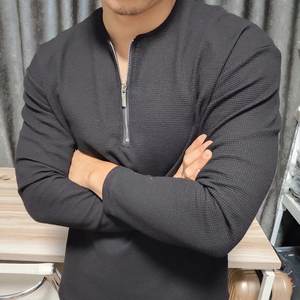 แบรนด์อเมริกันสไตล์เรโทรสุดเทรนดี้ ปักลายตัวอักษร ผ้าซาติน แขนทรงบาน สำหรับผู้ชายและผู้หญิง ทรงหลวม ดีไซน์โดดเด่น สำหรับฤดูใบไม้ร่วง - Product Image 2