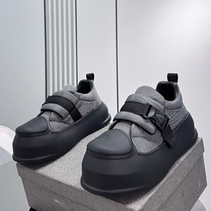 Zapatos de hombre para venta al por mayor y al detalle transfronterizos, nuevos mocasines de verano con suela gruesa y aumento de altura interior, estilo oscuro de nicho. - Product Image 6