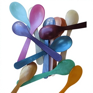 Cuillères en résine colorées faites à la main sur le thème des anges, ustensiles décoratifs artistiques avec forme personnalisée pour la vaisselle de cuisine à domicile - Product Image 1