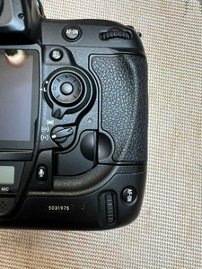 Appareil photo reflex numérique professionnel <span class=keywords><strong>D3X</strong></span> 24,5 MP plein format CMOS, vidéo Full HD, écran 3 pouces, batterie au lithium, carte SD économique, matériau ABS - Product Image 3