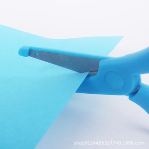 Trẻ em thủ công kéo giấy chống Pinch thiết kế an toàn cho học sinh tiểu học và bàn tay nhỏ - Product Image 3