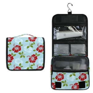 กระเป๋าเครื่องสำอางพับได้แบบพกพา ทนทาน ผลิตจากโพลีเอสเตอร์ ลายดอกไม้ฮาวาย ฮิบิสคัส  พร้อมโลโก้สั่งทำพิเศษ  ใช้จัดระเบียบของใช้สำหรับเดินทาง พร้อมหูแขวน - Product Image 5