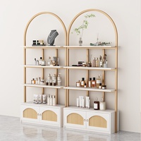 Idées de design pour les présentoirs de magasins de cosmétiques, design intérieur et extérieur de boutiques de maquillage, aménagement de l'agencement des meubles de magasins de cosmétiques