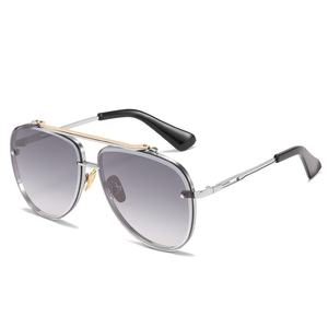 Nouveau européen américain métal Double faisceau crapaud cadre dégradé <span class=keywords><strong>lunettes</strong></span> <span class=keywords><strong>de</strong></span> <span class=keywords><strong>soleil</strong></span> UV400 à la mode hommes femmes pour <span class=keywords><strong>Amazon</strong></span> haut sens - Product Image 2
