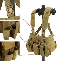 Gilet tactique modulaire léger MOLLE avec panneaux de protection détachables et pochettes pour chargeurs, idéal pour la patrouille et l'entraînement