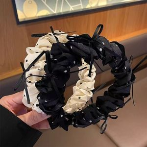 Nouveau serre-tête tendance pour femme, style crâne haut avec bande torsadée dentée, accessoire de coiffure à pression - Product Image 5