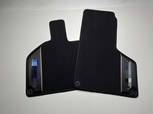 Tapis de sol en nylon personnalisés avec couleur et emblème pour Ferrari GTC4 Lusso T V8 <span class=keywords><strong>V12</strong></span>, tapis de sol épaissis GT Auto - Product Image 1