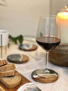 Elegantes Posavasos de Madera y Resina Natural, Hechos a Mano con Madera y Resina de Alta Calidad, Perfectos para Uso Diario u Ocasiones Especiales - Product Image 5