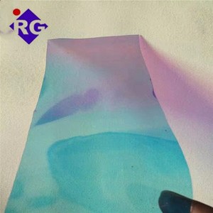 Royal Hotsale 16Mic Iridescent Cellophane Feuilles Dichroïque Arc-En-Ciel Film <span class=keywords><strong>Transparent</strong></span> pour Art Fleur Bonbons Emballage Noël - Product Image 3