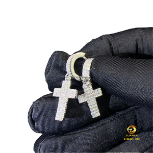 Pendientes de tuerca con forma de cruz de moissanita chapados en oro de plata de ley 925, estilo hip hop, los más vendidos para hombre, al por mayor, para dropshipping - Product Image 1