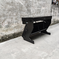 KKMZTABLE XS-ZTABLE Table pliante portable de style Z pour DJ, avec poignées et roulettes, orange, rouge, bleu sur noir