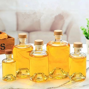 Botella de vidrio redonda transparente de base pesada con tapas de madera T-Top para licor Spirit Wine Vodka Whisky Rum Gin - Product Image 6