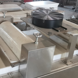 Dos cuchillas de corte, máquina formadora de barras de cereales de caramelo de maní, línea de producción de barras de granola crujientes de sésamo - Product Image 5