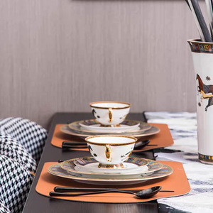 Service de table en céramique de style européen - Assiettes occidentales, tasses à café, vase - Compatible micro-ondes, vintage, luxe léger, rétro - Product Image 4